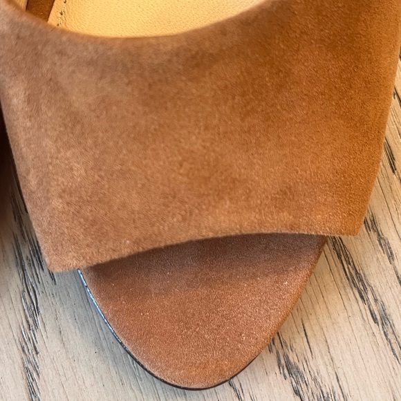 Veronica Beard “Mila” sandal in suede - Picture 6 of 14